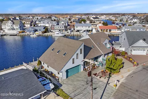 View/Area - 819 Forepeak Dr, Forked River, NJ 08731 photo 3 of 14