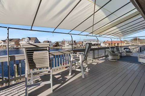 Exterior - 819 Forepeak Dr, Forked River, NJ 08731 photo 10 of 11