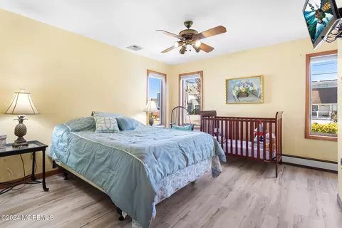Bedroom - 819 Forepeak Dr, Forked River, NJ 08731 photo 1 of 5