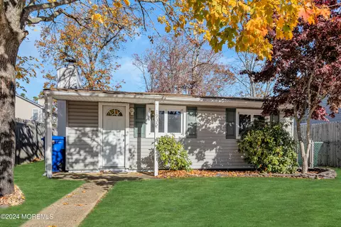 1935 New St, Toms River, NJ 08753