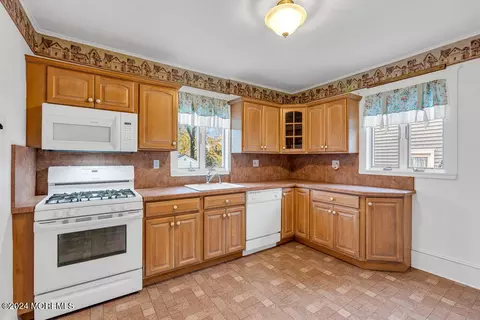 76 Bingham Ave, Rumson, NJ 07760 photo 10