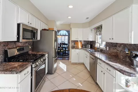 10 Chadwick Sq, Jackson, NJ 08527 photo 12
