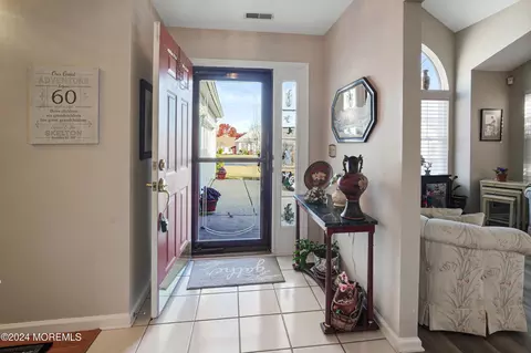 10 Chadwick Sq, Jackson, NJ 08527 photo 2