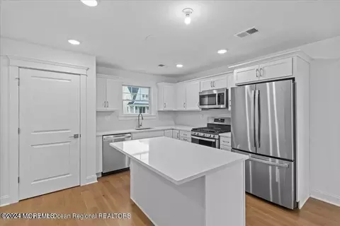 Entry Way - 1 Shell Rd, Mantoloking, NJ 08738 photo 1 of 2