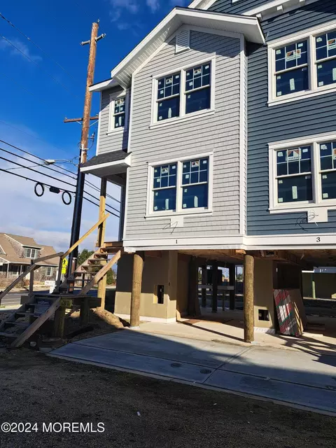 1 Shell Rd, Mantoloking, NJ 08738