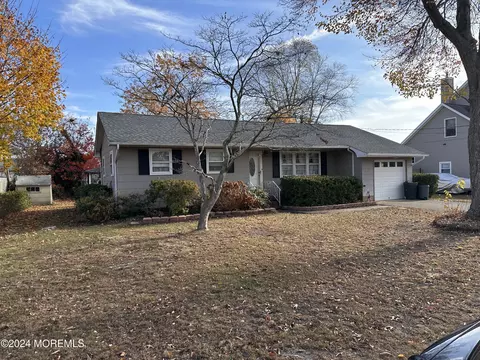 473 Admiral Rd, Lacey, NJ 08734