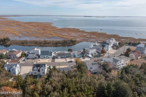 64 Ocean Blvd, Little Egg Harbor, NJ 08087