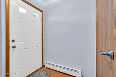 Entry Way - 15 Mapleton Rd, Toms River, NJ 08757 photo 2 of 4
