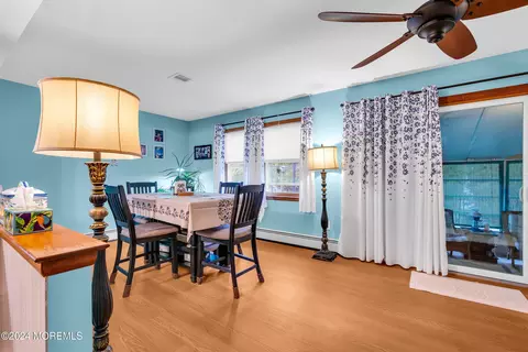 Dining - 15 Mapleton Rd, Toms River, NJ 08757 photo 6 of 8
