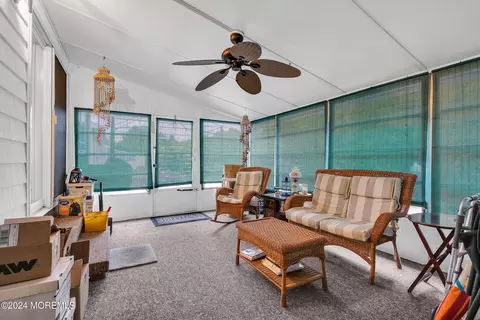 Exterior - 15 Mapleton Rd, Toms River, NJ 08757 photo 6 of 10