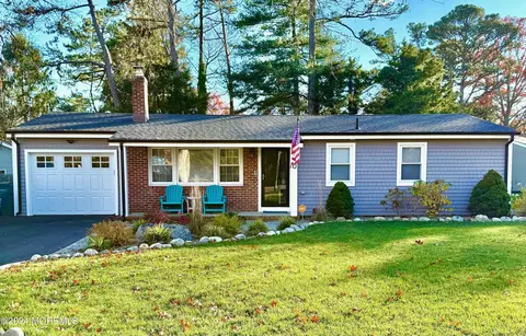908 Railroad Dr, Little Egg Harbor, NJ 08087