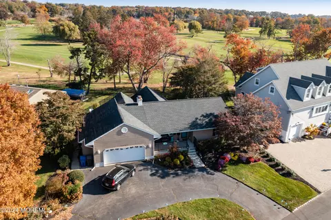 106 Flag Point Rd, Toms River, NJ 08753