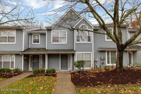 535 Laurelwood Ct, Howell, NJ 07731