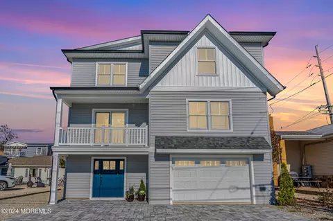 115 Washington Ave, Lavallette, NJ 08735