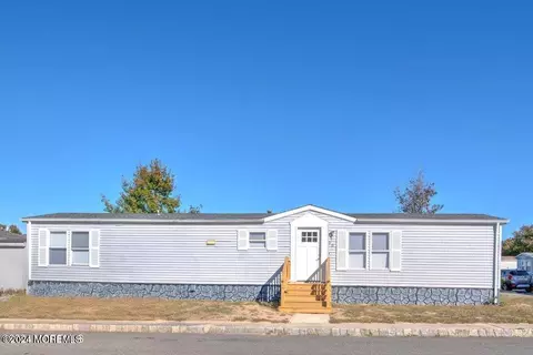 30 Citation St, Howell, NJ 07731