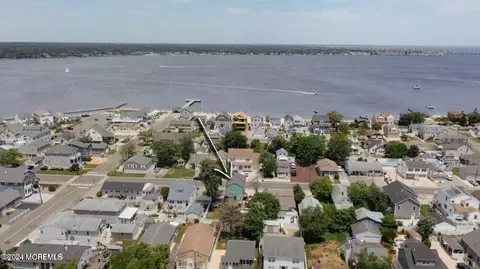 View/Area - 518 E Bayview Ave, Ocean Gate, NJ 08740 photo 2 of 9