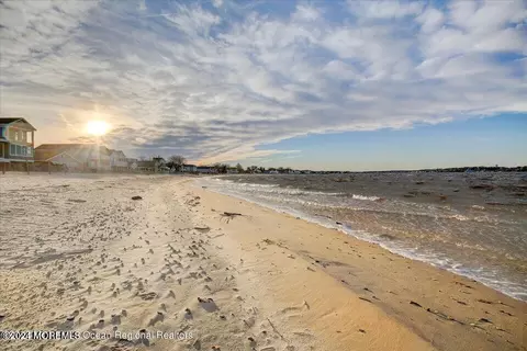 Other - 518 E Bayview Ave, Ocean Gate, NJ 08740 photo 7 of 8