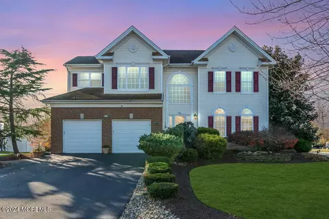 16 Scarborough Dr, Jackson, NJ 08527