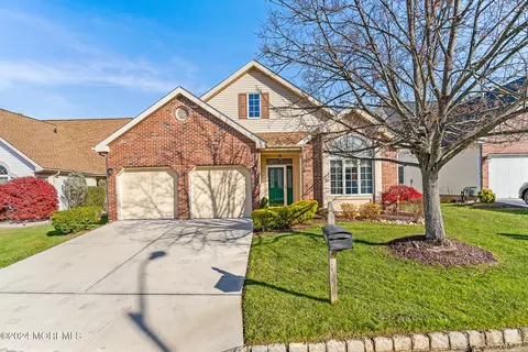 14 Leeds Ln, Monroe, NJ 08831