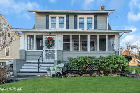 36 N Main St, Farmingdale, NJ 07727
