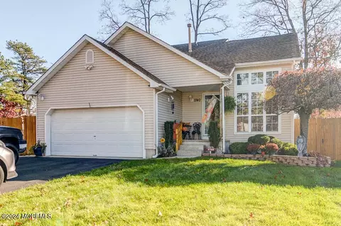 1740 Ninth Ave, Toms River, NJ 08757