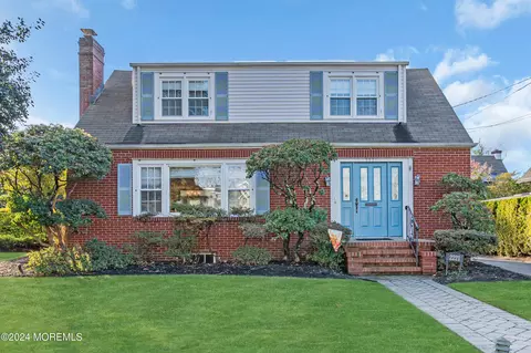 2221 2nd Ave, Spring Lake, NJ 07762