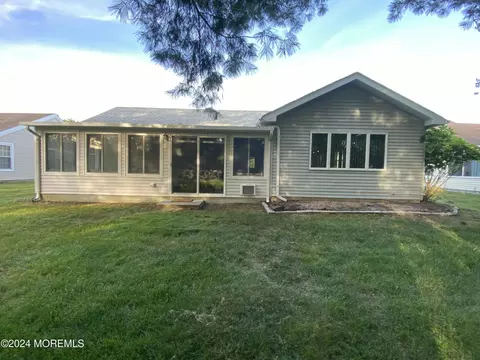 22 Sheffield Dr, Forked River, NJ 08731 photo 2