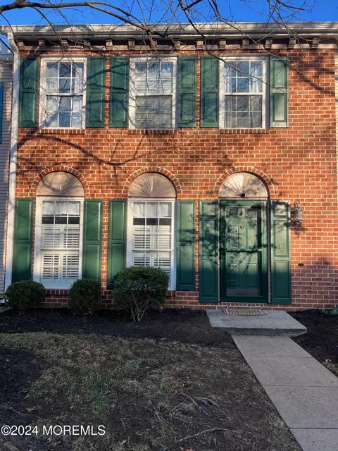 29 Citation Ct, Tinton Falls, NJ 07724