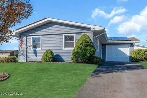125 Blake Cir, Brick, NJ 08724