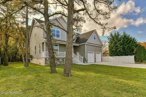 98 Club House Rd, Brick, NJ 08723