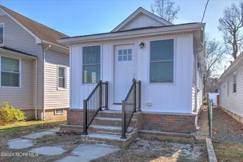 524 E Point Pleasant Ave, Ocean Gate, NJ 08740