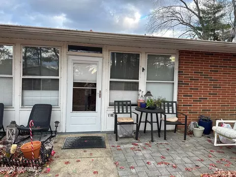 110 Edinburgh Ln #E, Lakewood, NJ 08701