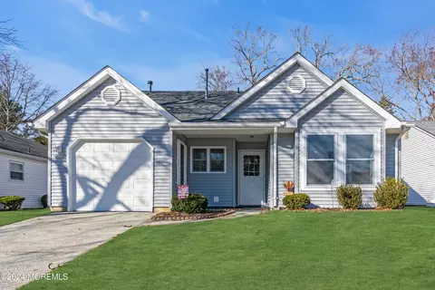 226 Mohican Ln, Little Egg Harbor, NJ 08087