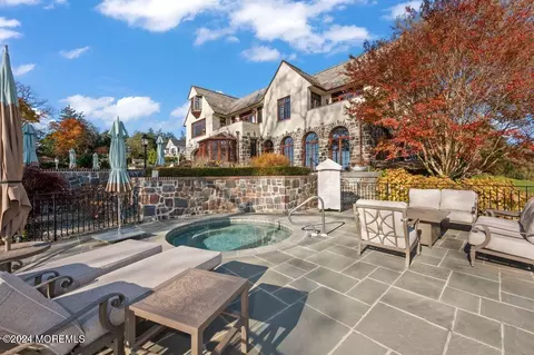 Exterior - 2 Browns Dock Rd, Rumson, NJ 07760 photo 7 of 13