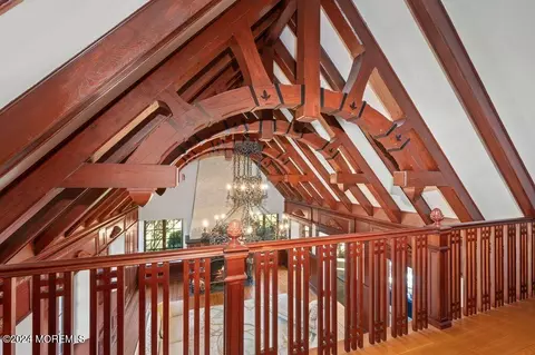 Entry Way - 2 Browns Dock Rd, Rumson, NJ 07760 photo 3 of 8