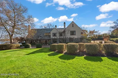 Exterior - 2 Browns Dock Rd, Rumson, NJ 07760 photo 3 of 13