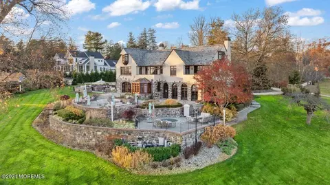 Exterior - 2 Browns Dock Rd, Rumson, NJ 07760 photo 11 of 13