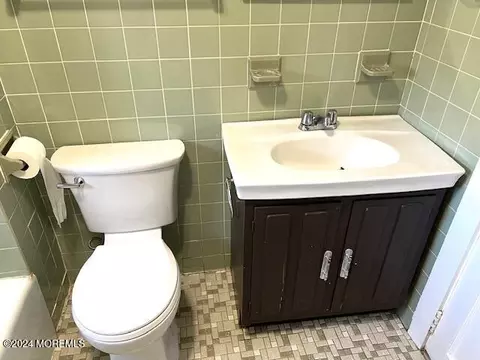 92 Cherry St, Whiting, NJ 08759 photo 12