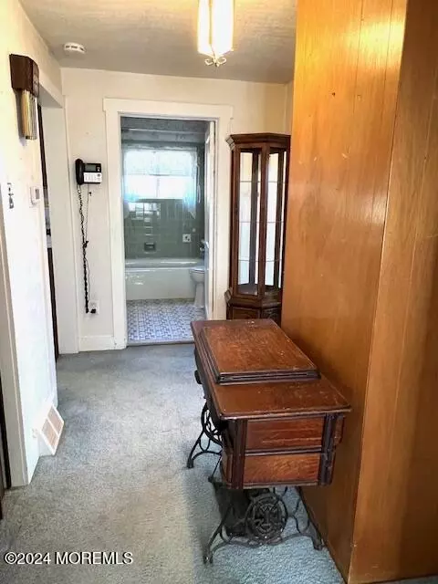 92 Cherry St, Whiting, NJ 08759 photo 5