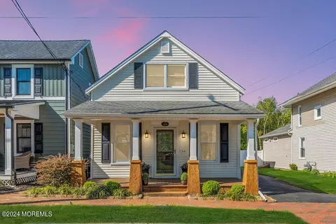 54 Church St, Robbinsville, NJ 08691