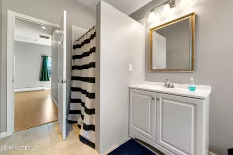Bath - 745 Windsor Pl, Forked River, NJ 08731 photo 5 of 5