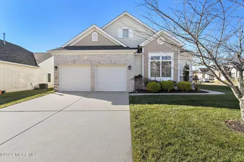 11 Deal Ln, Waretown, NJ 08758