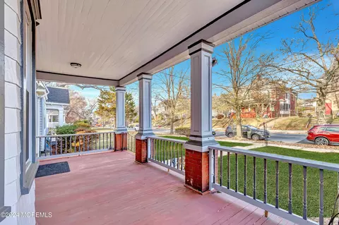 905 Stuyvesant Ave, Trenton, NJ 08618