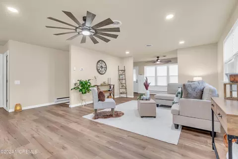148 Sunset Rd #A, Whiting, NJ 08759 photo 10