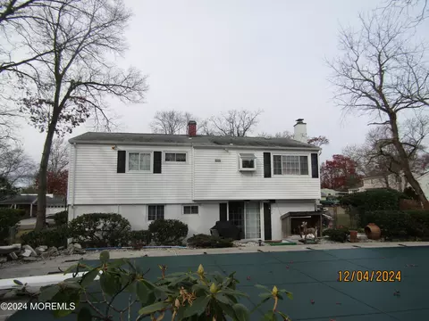 1023 Amethyst Dr, Toms River, NJ 08753
