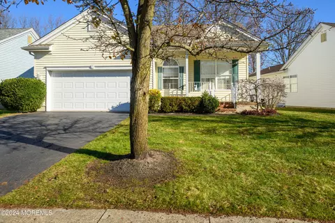 32 Wordsworth Rd, Brick, NJ 08724