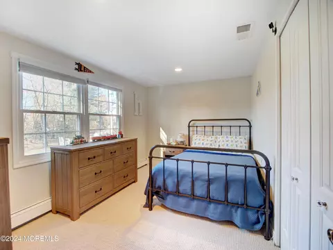 8 Imbrook Ln, Matawan, NJ 07747 photo 13