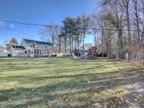 8 Imbrook Ln, Matawan, NJ 07747 photo 19