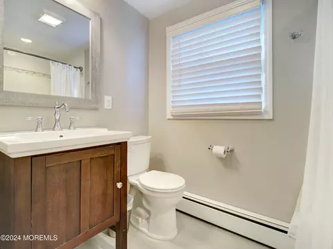 8 Imbrook Ln, Matawan, NJ 07747 photo 16