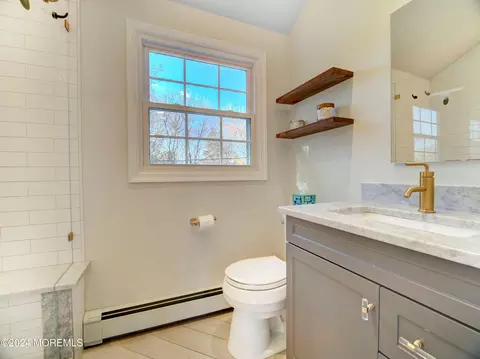 8 Imbrook Ln, Matawan, NJ 07747 photo 14